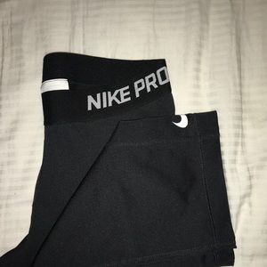 Nike pro dryfit capri leggings